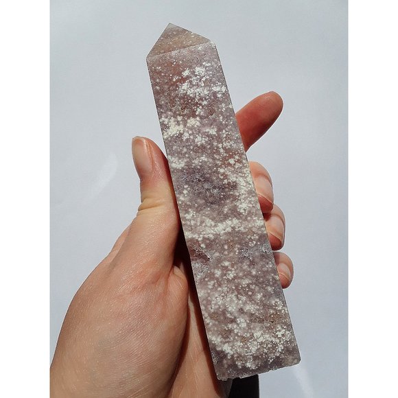 Pink Amethyst Tower - Picture 4 of 4